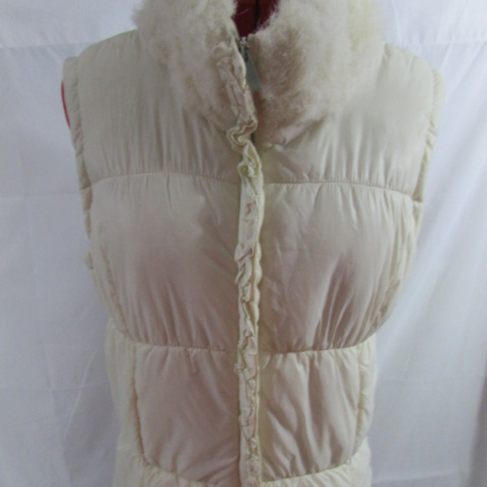 New York and Company Puffer Vest With Fur